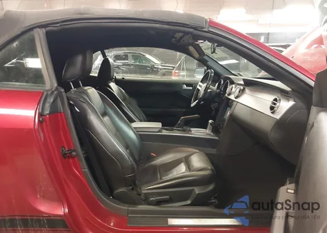 2006 Ford Mustang V6 z USA, uszkodzony, nr VIN 1ZVHT84N365218585